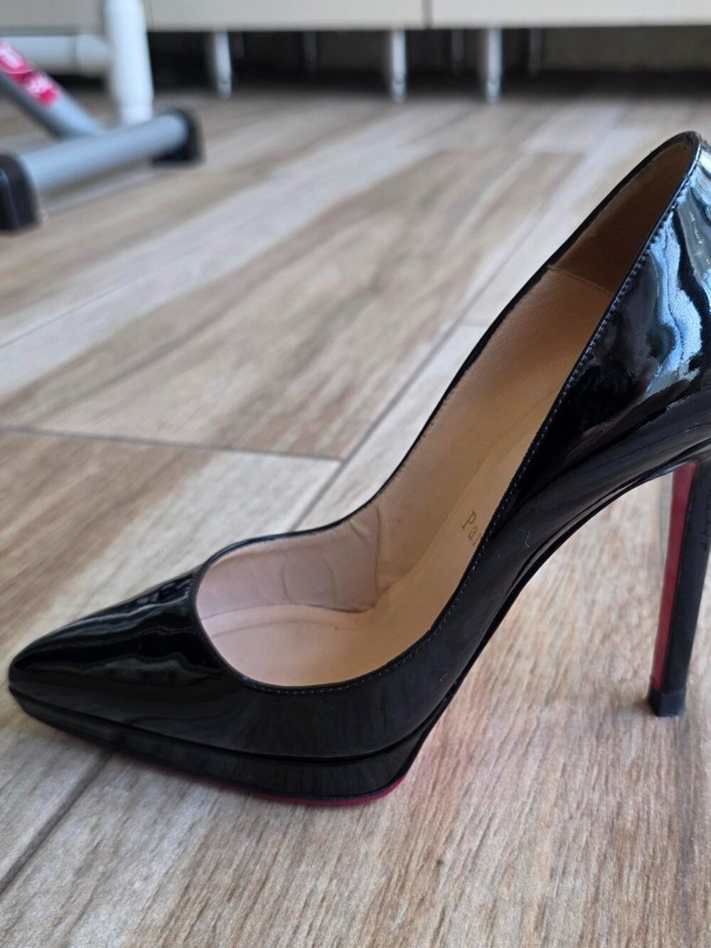 Christian Louboutin Pigalle Plato Black Patent Leather Pumps Eur. 34.5